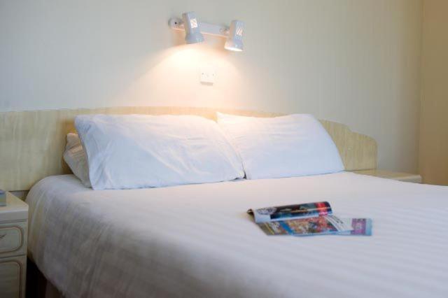 Talana Hotel Saint Helier Jersey Habitación foto